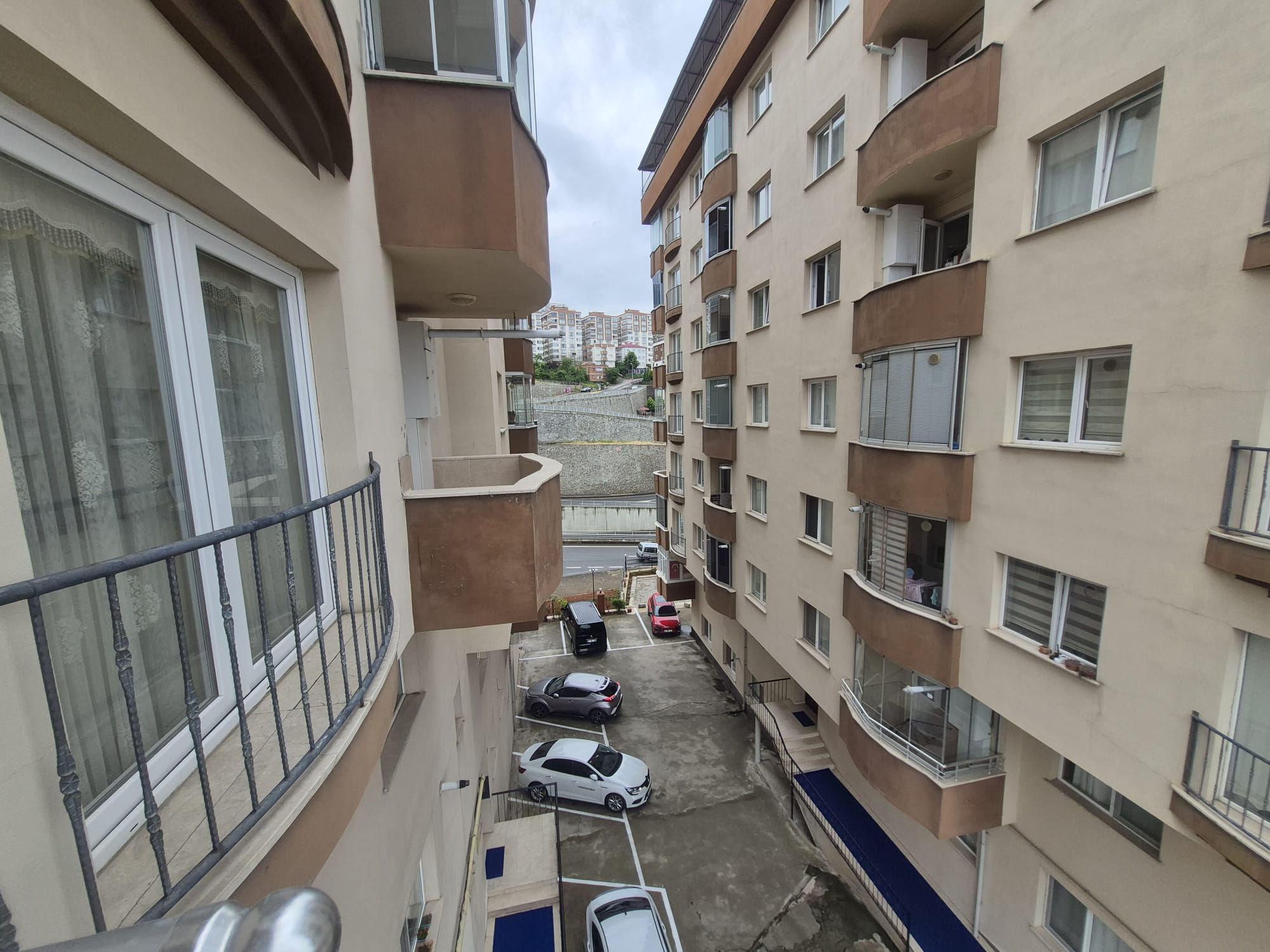 KARŞIYAKA UMUT SİTESİ SATILIK